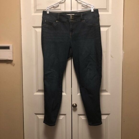Torrid Skinny Jeans  - Picture 1 of 4